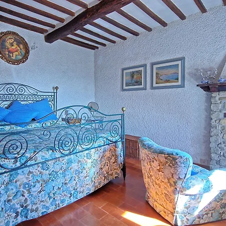 Uccellaia By Posarellivillas Agello