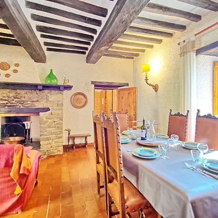 Uccellaia By Posarellivillas *