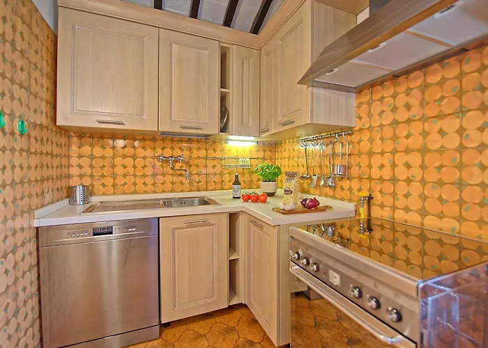 Uccellaia By Posarellivillas Agello