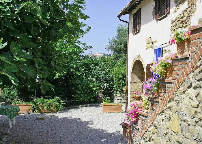 Uccellaia By Posarellivillas Agello